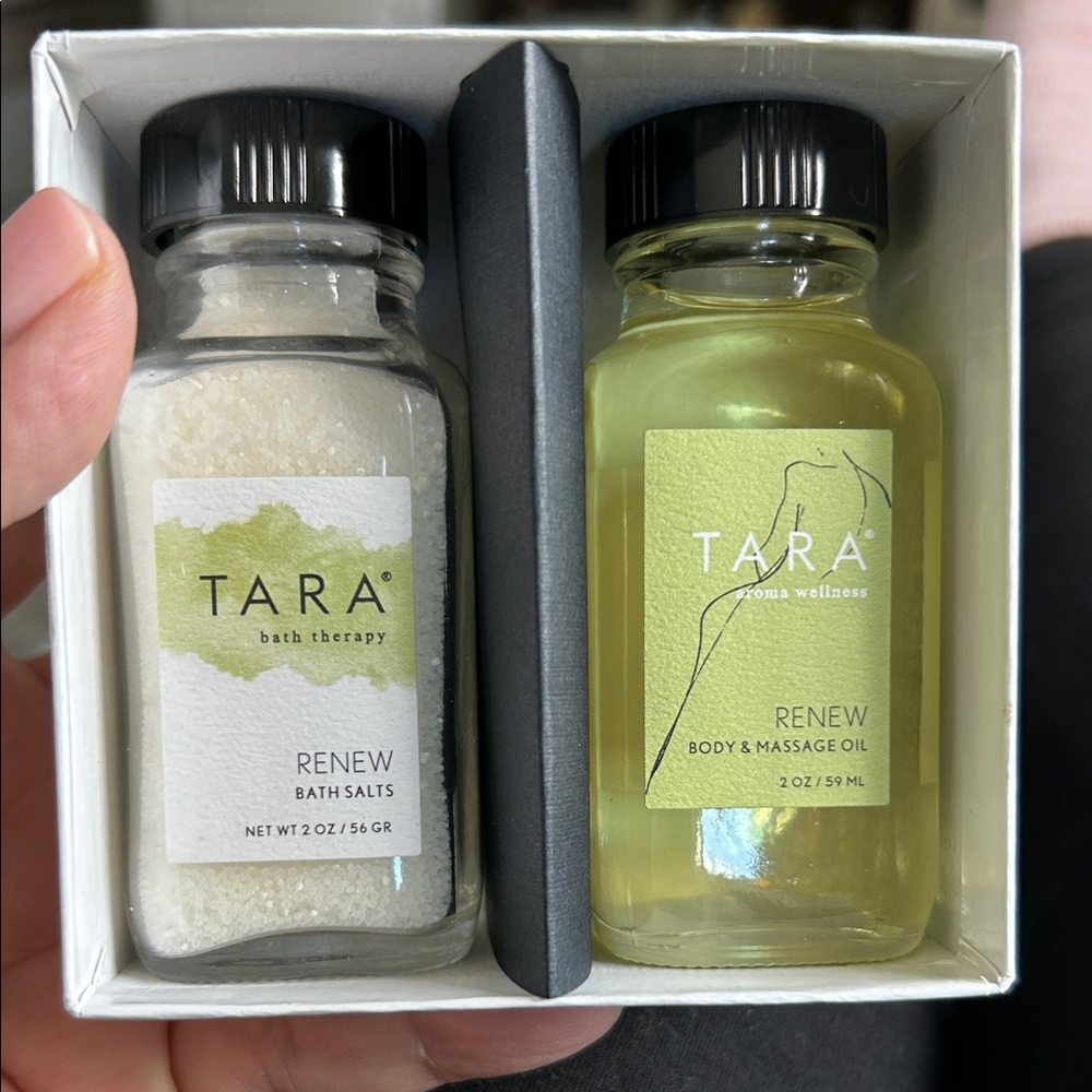 Renew Bath Salts and Body Oil Set - White and Green